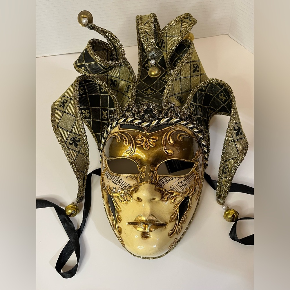 REGAL MODA ~ ITALIAN (VENETIAN) MASK